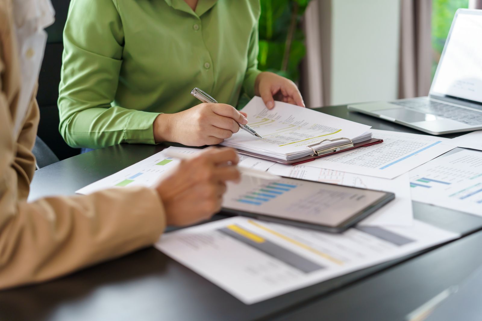 couple meeting with advisor